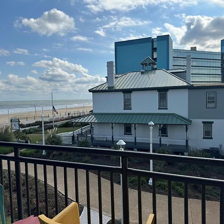 Moxy Virginia Beach Oceanfront Extérieur photo