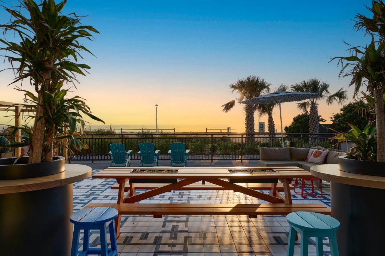 Moxy Virginia Beach Oceanfront Extérieur photo