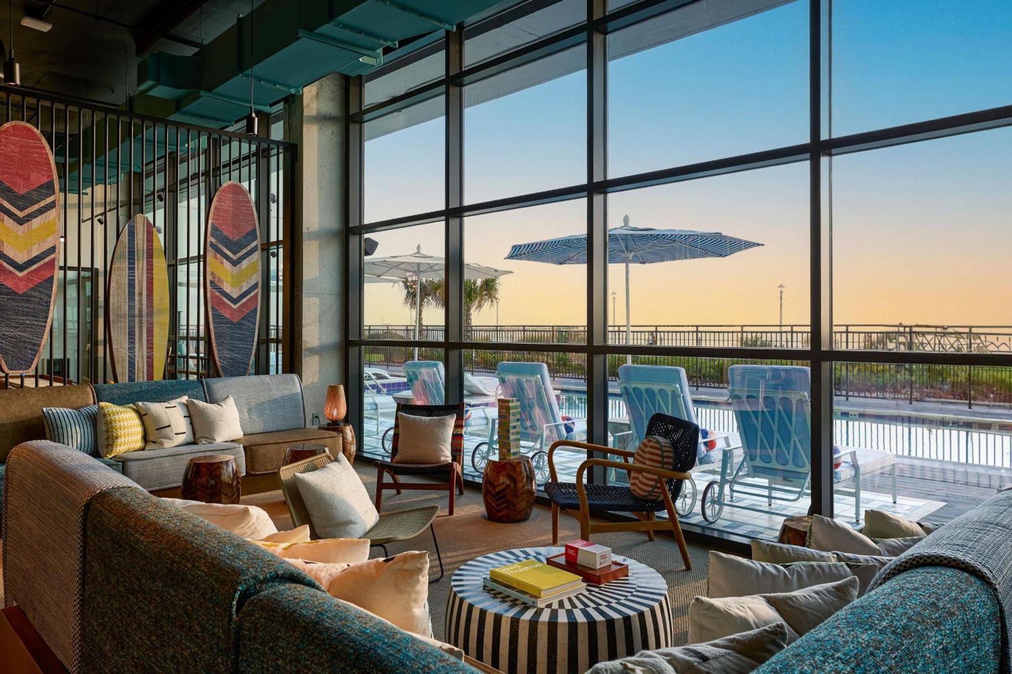 Moxy Virginia Beach Oceanfront Extérieur photo
